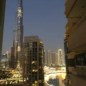 Apartment Downtown Boulevard One Bedroom Apt In 29 Blvd غرفة وصالة Burj & Fountain View Master Bedroom Plus 2 Single Beds In Living, Dubai