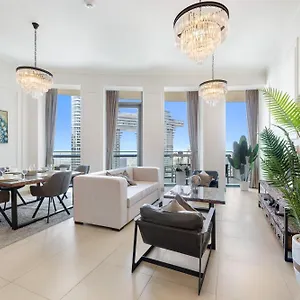Apartment First Class 2br With Full Skyline & Sea View, Dubai